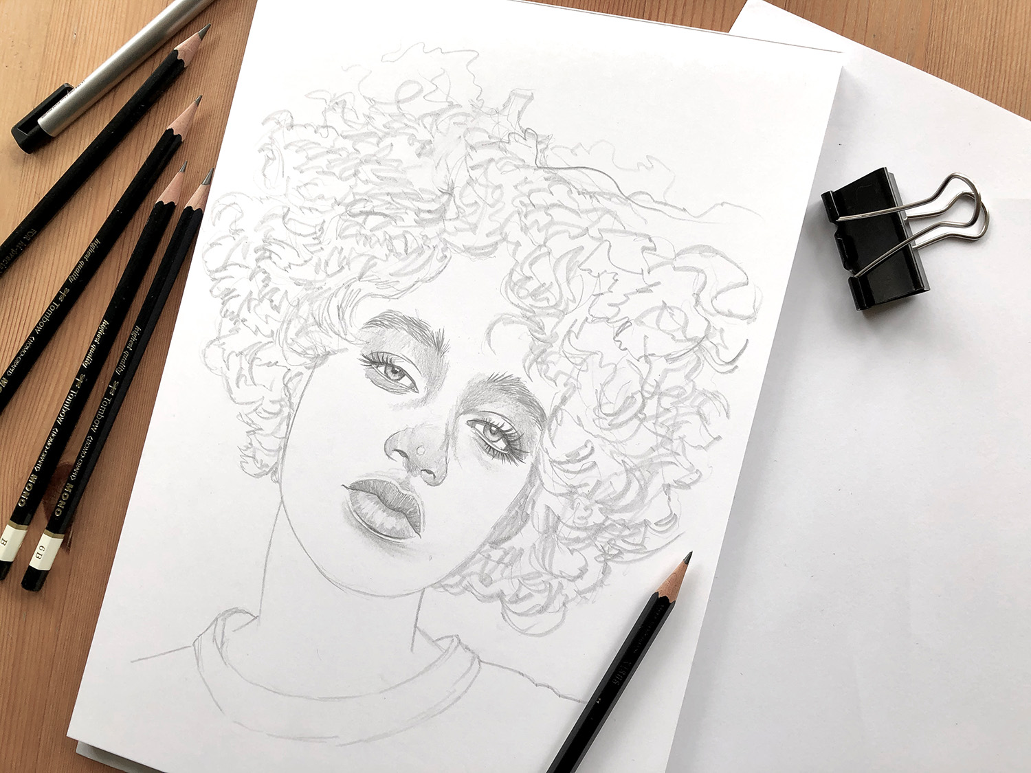 Dessiner un portrait au crayon à papier │Tombow